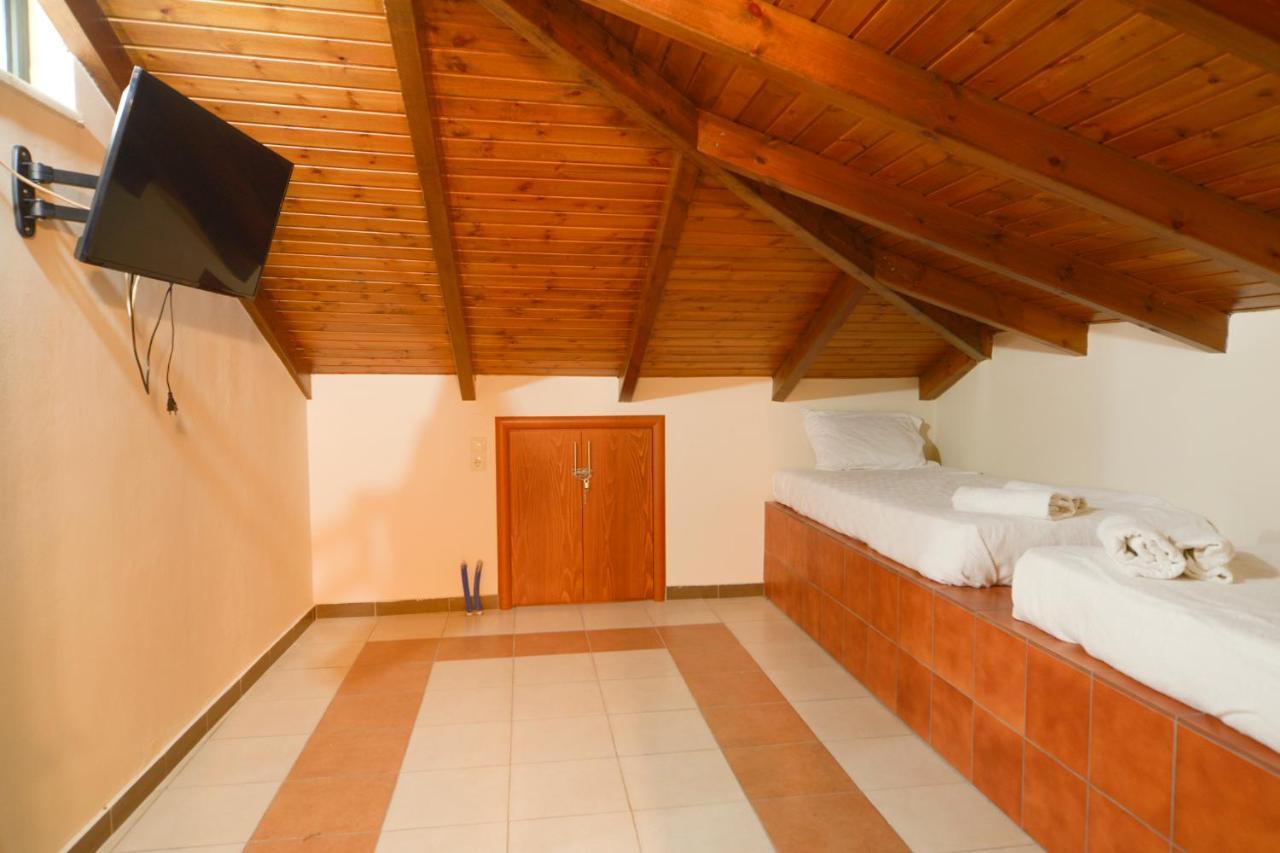 Papadeas Villas Megali Mantineia Buitenkant foto