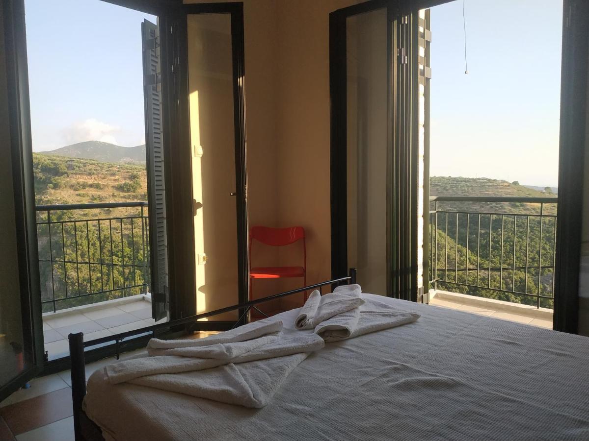 Papadeas Villas Megali Mantineia Buitenkant foto