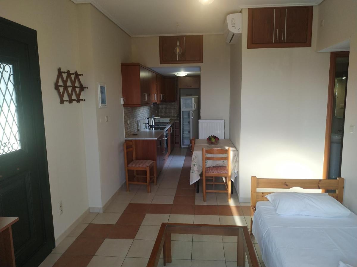 Papadeas Villas Megali Mantineia Buitenkant foto
