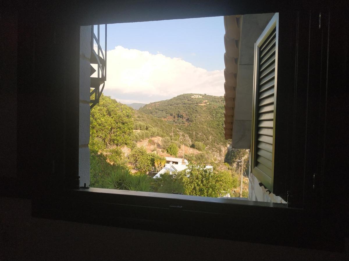 Papadeas Villas Megali Mantineia Buitenkant foto
