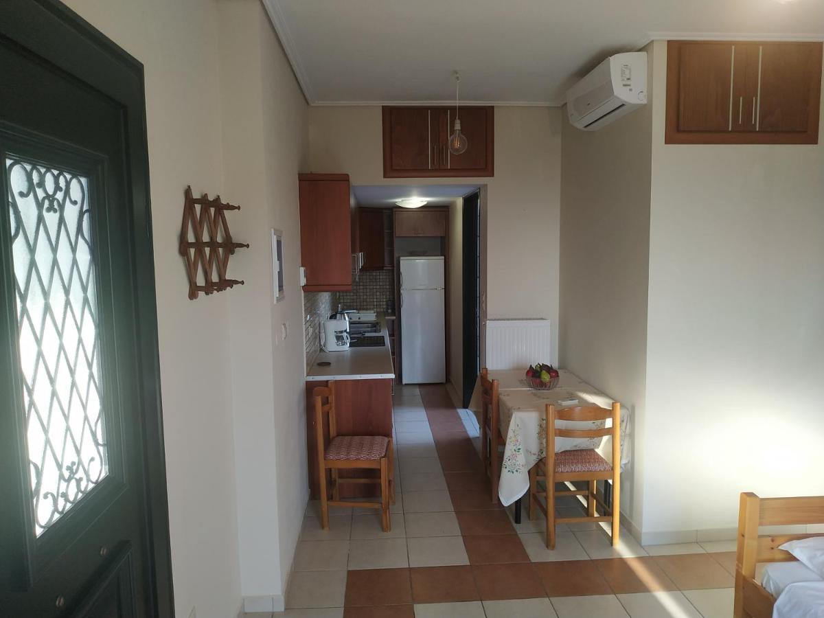Papadeas Villas Megali Mantineia Buitenkant foto