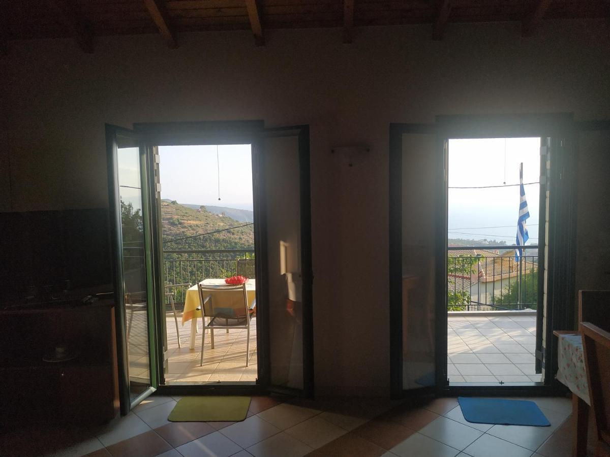 Papadeas Villas Megali Mantineia Buitenkant foto