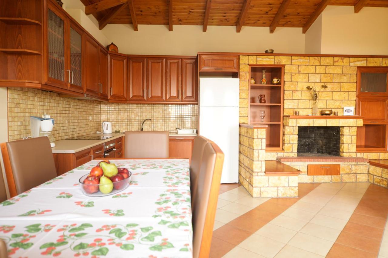 Papadeas Villas Megali Mantineia Buitenkant foto