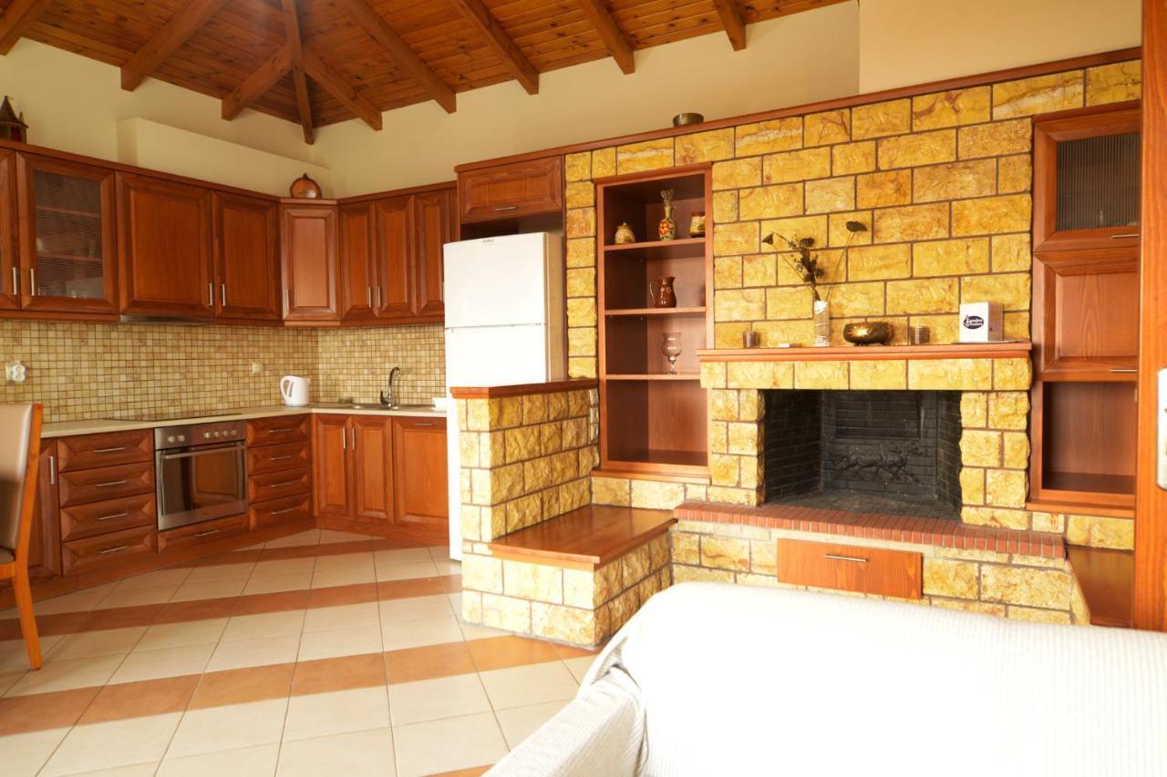 Papadeas Villas Megali Mantineia Buitenkant foto