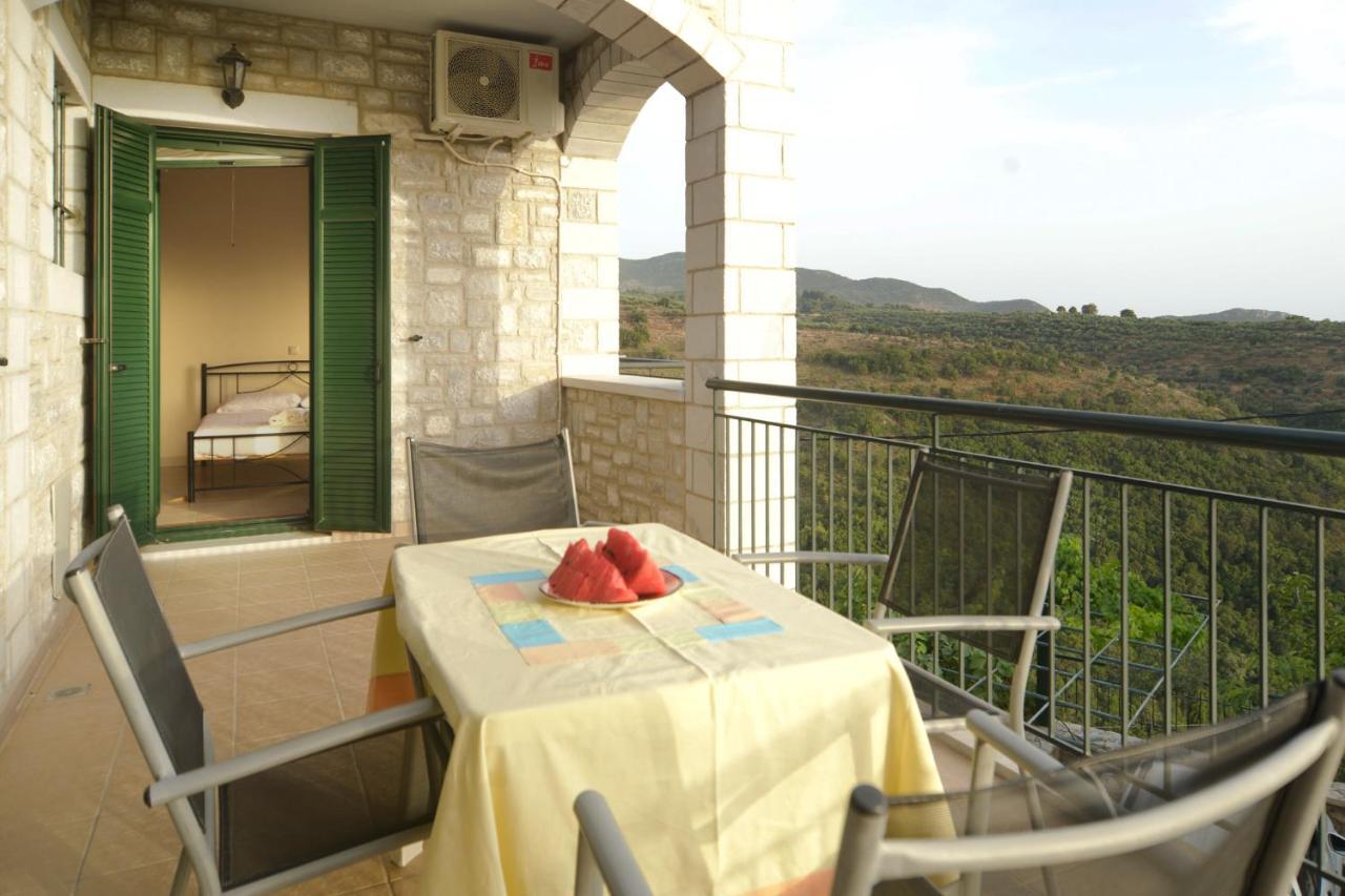 Papadeas Villas Megali Mantineia Buitenkant foto