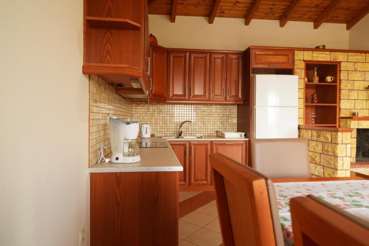 Papadeas Villas Megali Mantineia Buitenkant foto